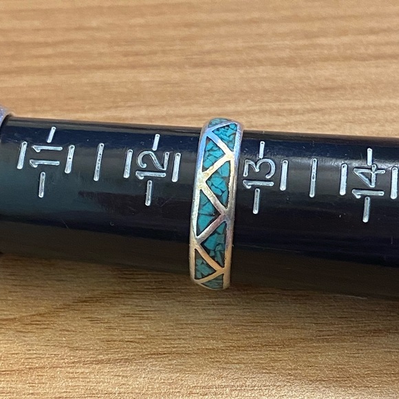 Vintage inlaid coral and turquoise southwest silver rings. - Picture 4 of 9